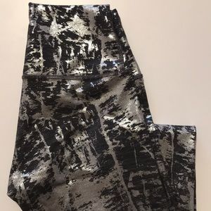 lululemon high rise wunder under legging. Sz 4